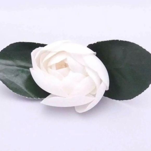 💘 CHANEL Camellia Bud Brooch Rare Design - Picture 4 of 4